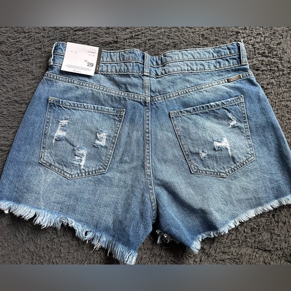 NWT KanCan high waist distressed denim jean shorts, women’s size 11/29 - Picture 4 of 5
